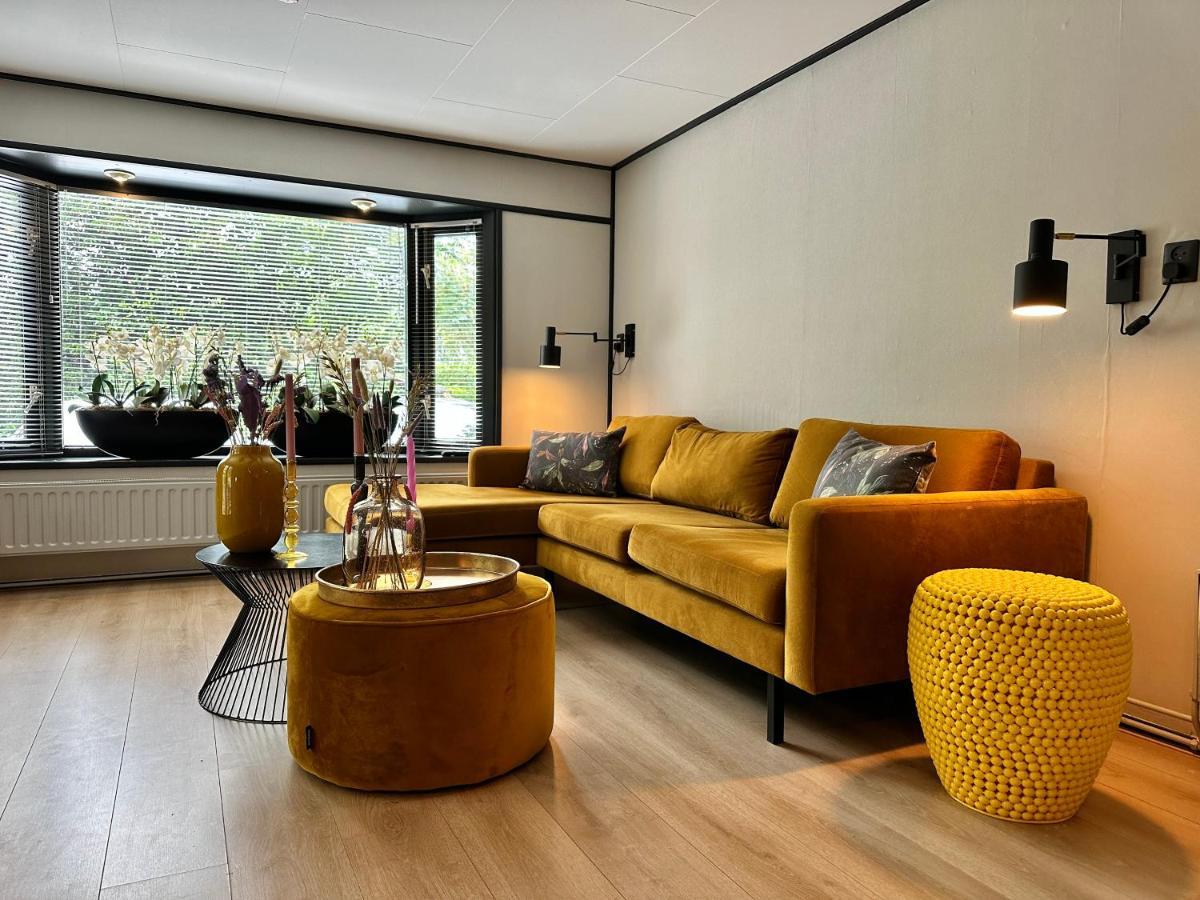 Gezellig Chalet Met 2 Slaapkamers Aan Bosrand Erm Buitenkant foto