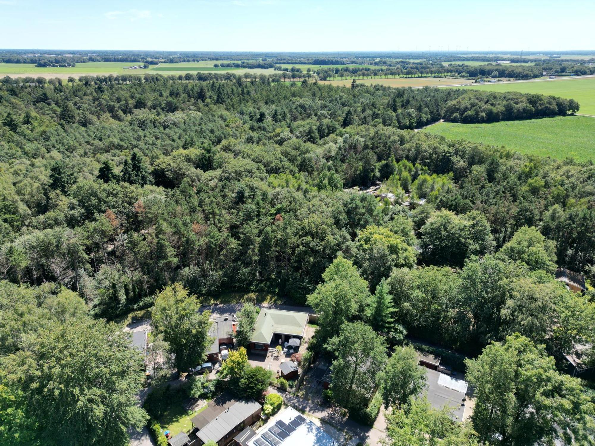 Gezellig Chalet Met 2 Slaapkamers Aan Bosrand Erm Buitenkant foto