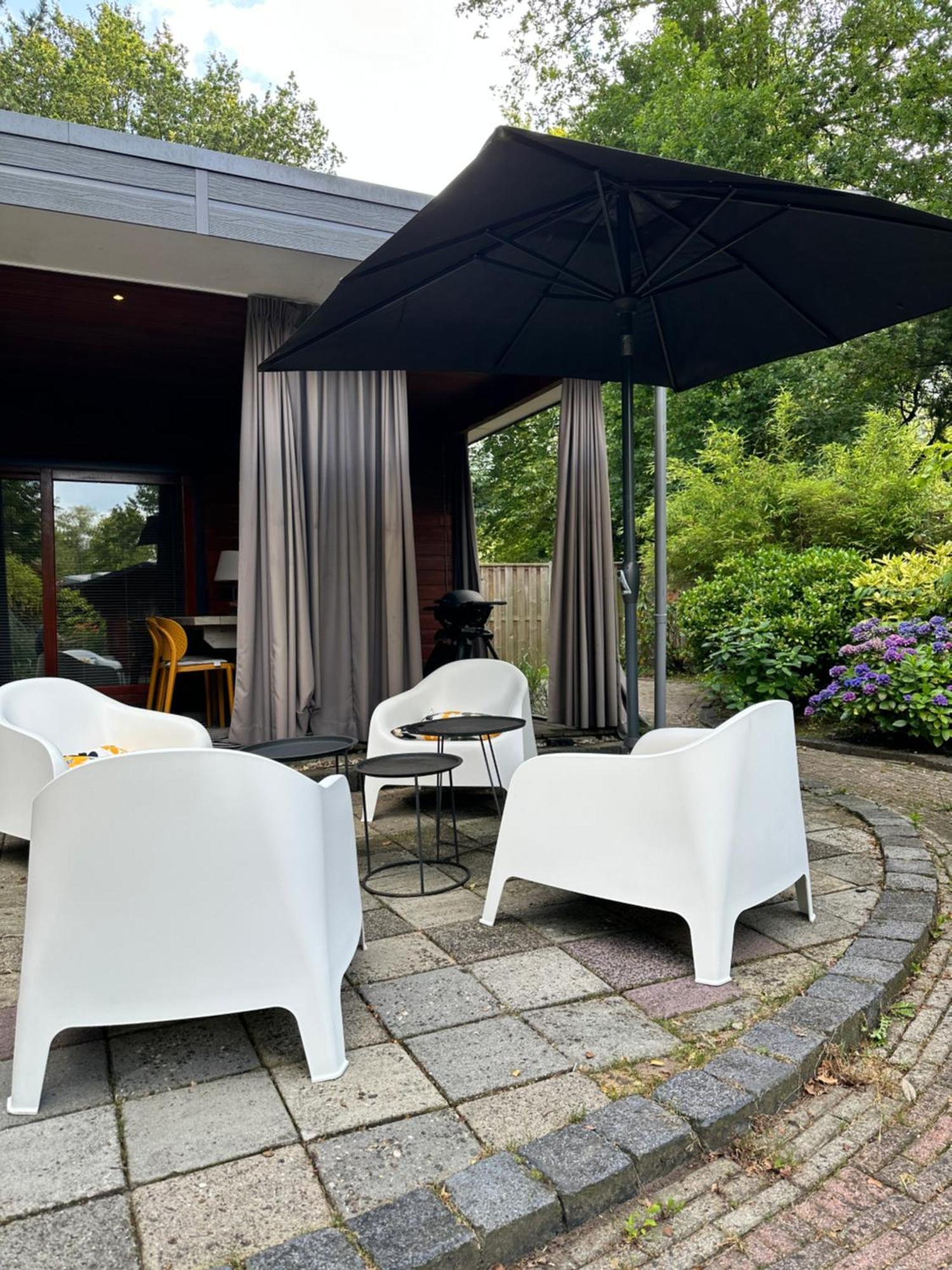 Gezellig Chalet Met 2 Slaapkamers Aan Bosrand Erm Buitenkant foto