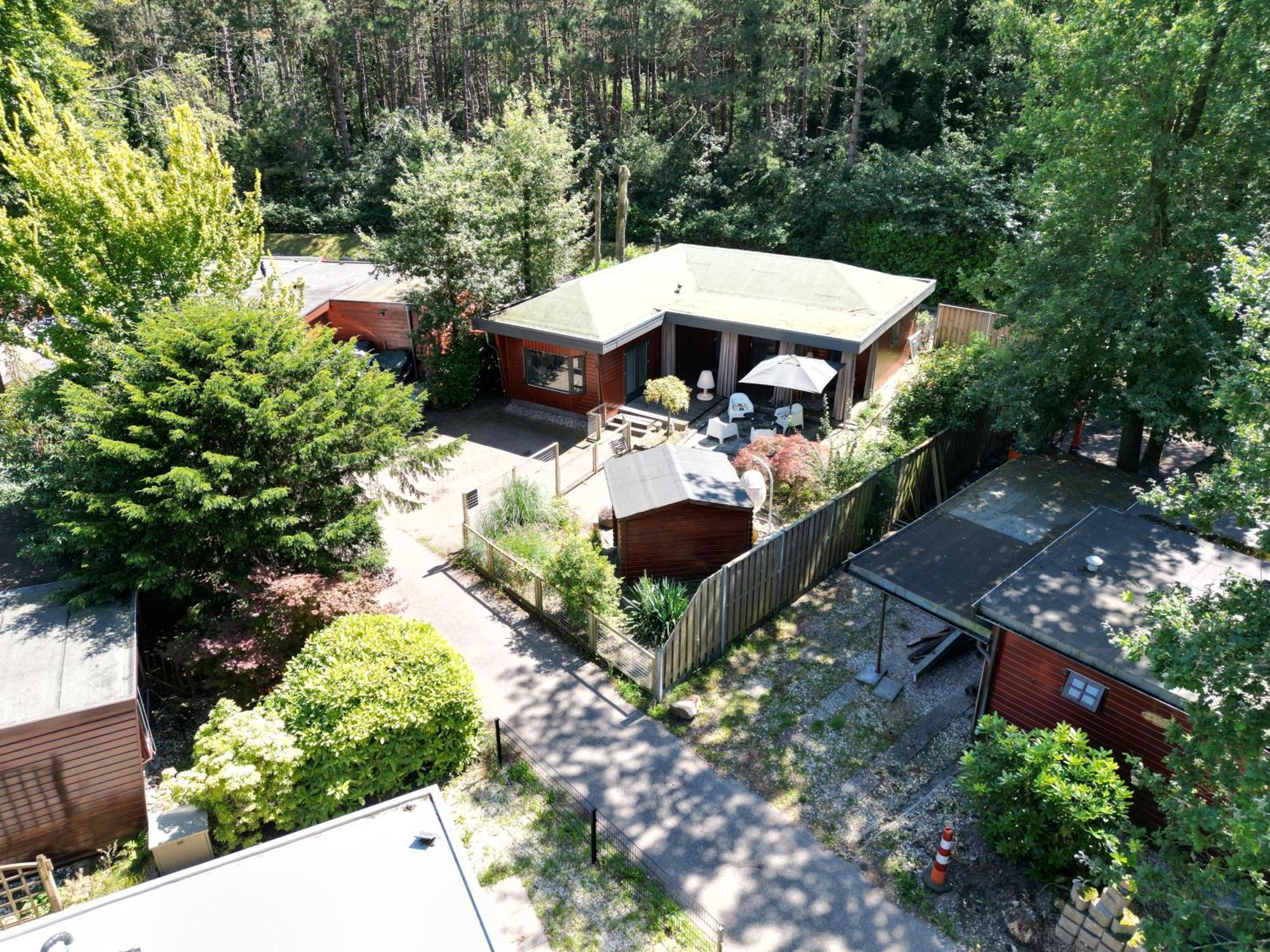 Gezellig Chalet Met 2 Slaapkamers Aan Bosrand Erm Buitenkant foto