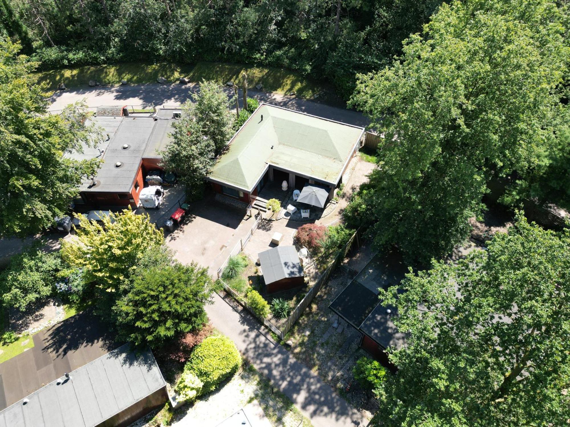 Gezellig Chalet Met 2 Slaapkamers Aan Bosrand Erm Buitenkant foto